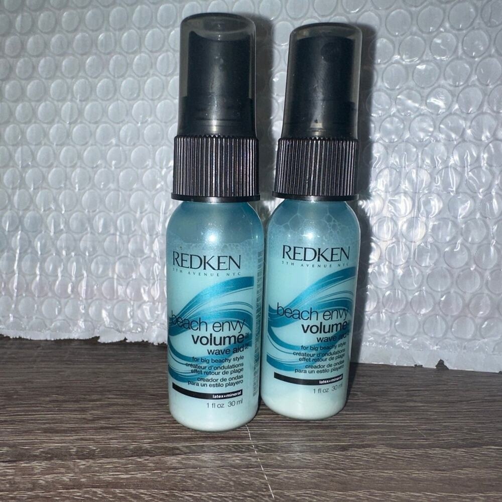 Redken Beach Envy Volume Wave Aid For Big Beachy Style spray texture travel